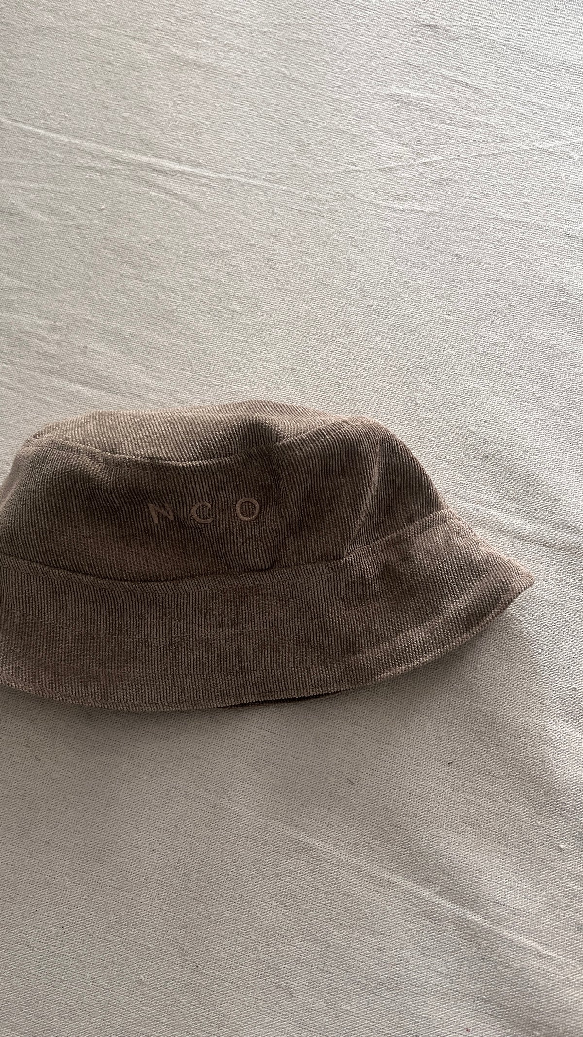 Bucket hat